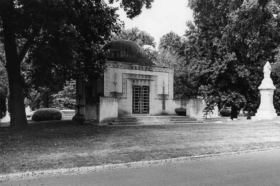 Wainwright Tomb